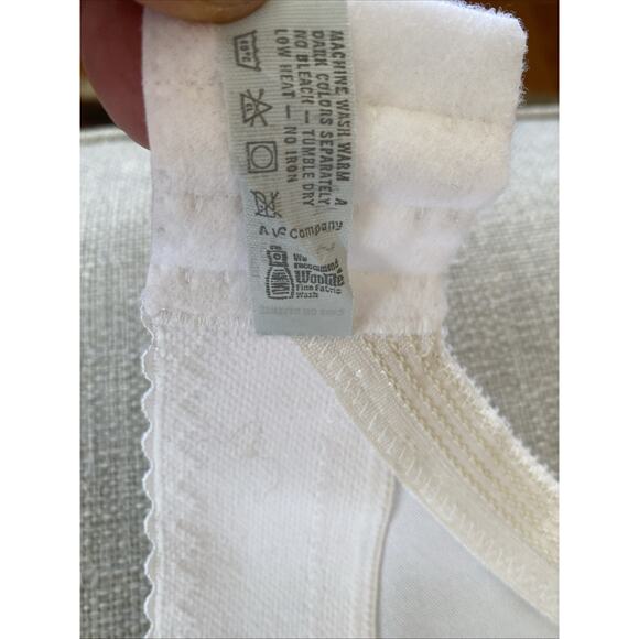 Vintage Vassarette 36 B Bustier Corset Bra Lace White Strapless Runs Small 26” - Picture 6 of 11